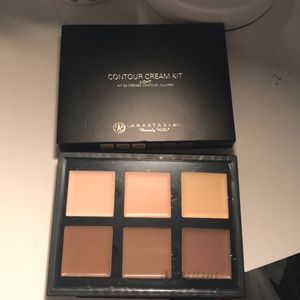 Anastasia Beverly Hills Creme Contour Palette